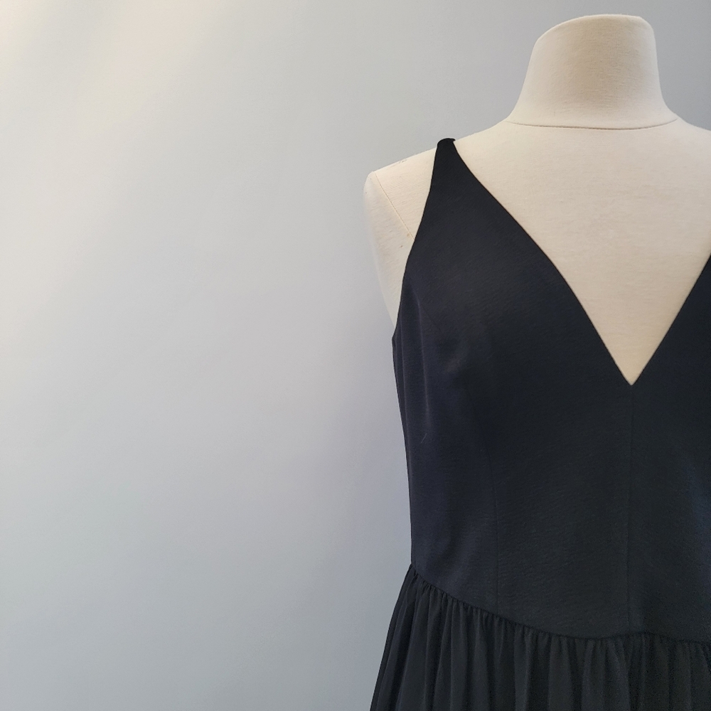 Dress the Population Alicia Black Dress Size Large Full Skirt Pleated Minimalist - Picture 10 of 15
